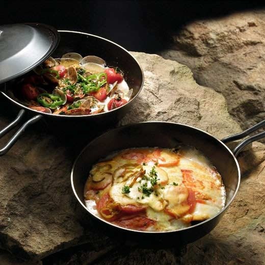 UNIFLAME 10吋黑皮煎鍋附蓋  