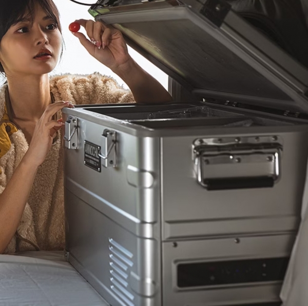 BARRACK09 AMMOCHILL雙槽雙溫控車載行動冰箱