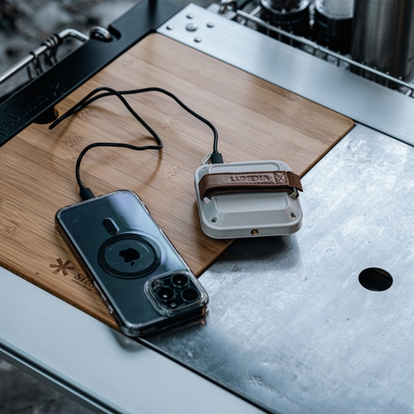 LUMENA MINI 五面廣角行動電源LED燈-經典白