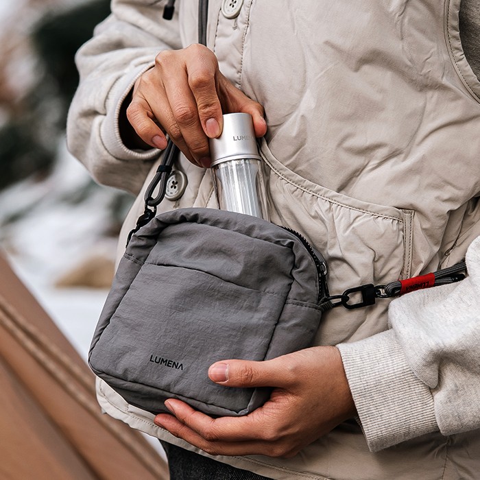 LUMENA M4 多功能LED燈-銀白  購買 M4 多功能LED燈，即贈「多功能LED燈專用燈罩 3入組 」